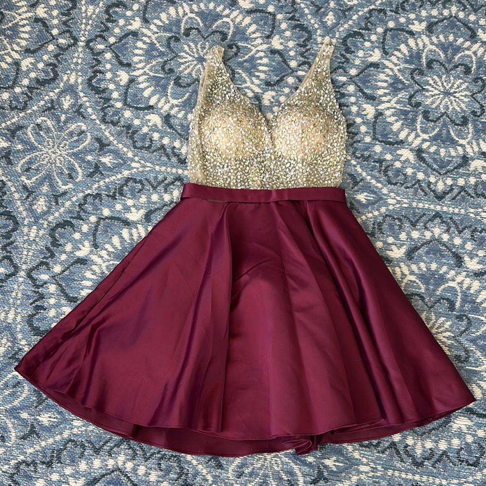 Dancing Queen Burgundy and Gold‎ Prom, Homecoming, & Formal Dress